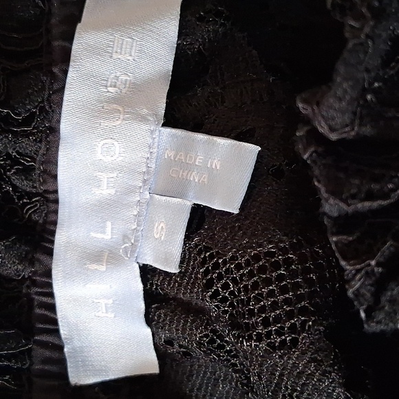 Hill House Millie Black Lace Blouse Size Small - Picture 11 of 13